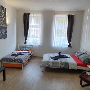  Appartamento Skorkovského Business